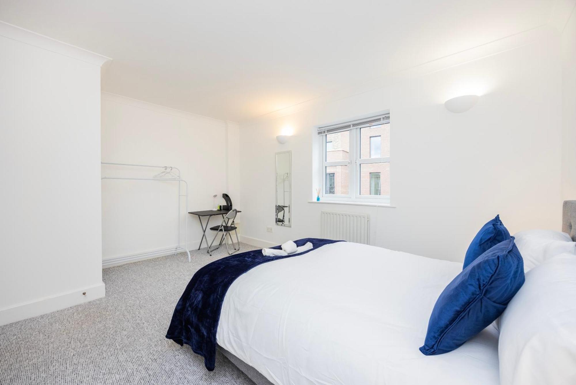 Cozy City Haven - Bright 2Br Apartment, Central Stay Next To Major Station Appartement Londres