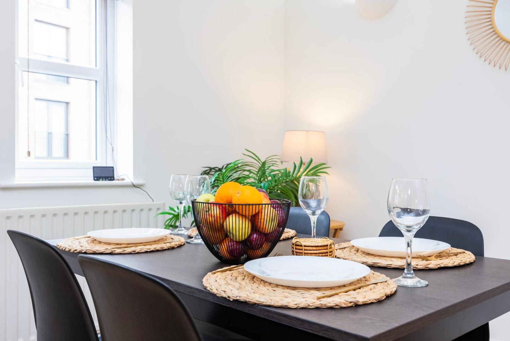 Appartement Cozy City Haven - Bright 2Br Apartment, Central Stay Next To Major Station Londres
